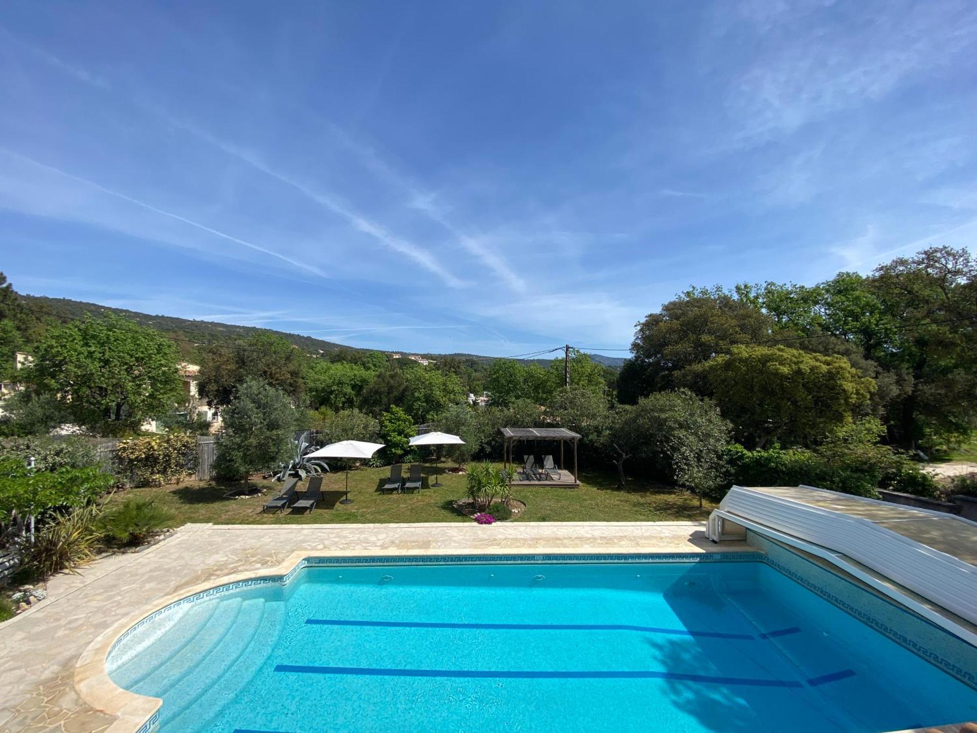 La Roca Flora Otel Le Plan-de-la-Tour Dış mekan fotoğraf