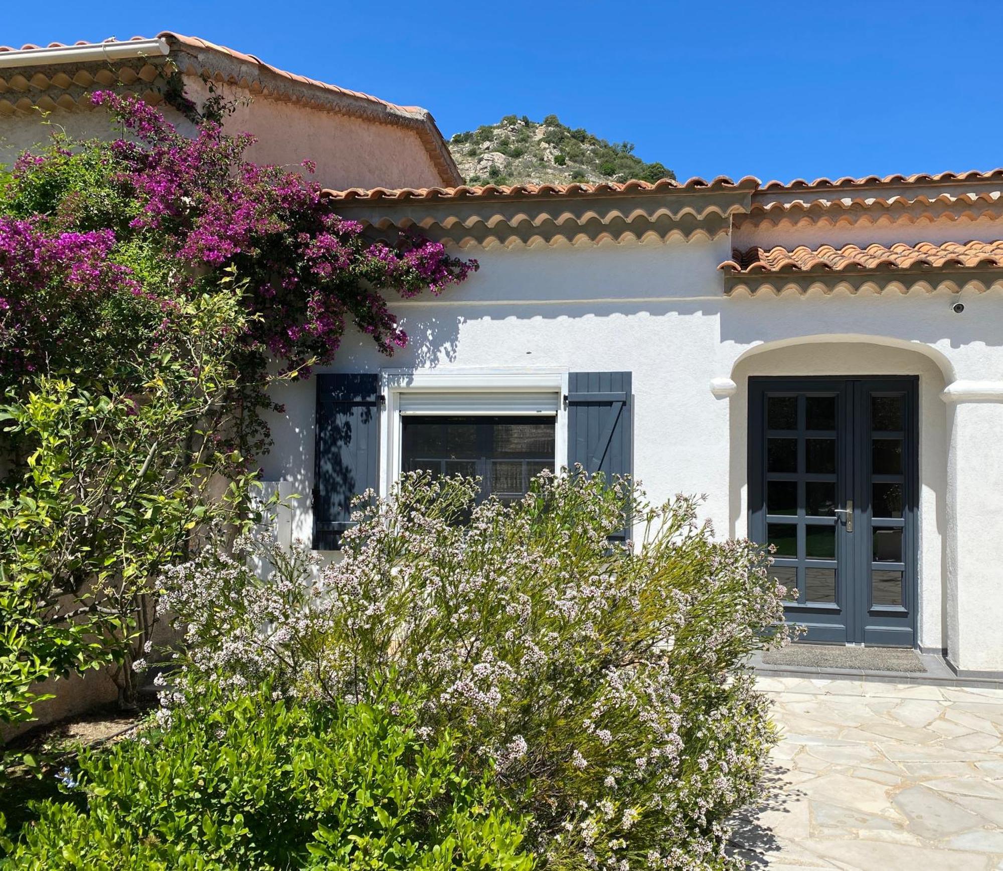 La Roca Flora Otel Le Plan-de-la-Tour Dış mekan fotoğraf